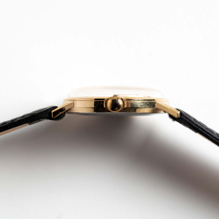 material shot of the side of The 1975 Timex Marlin "Dot Dash"