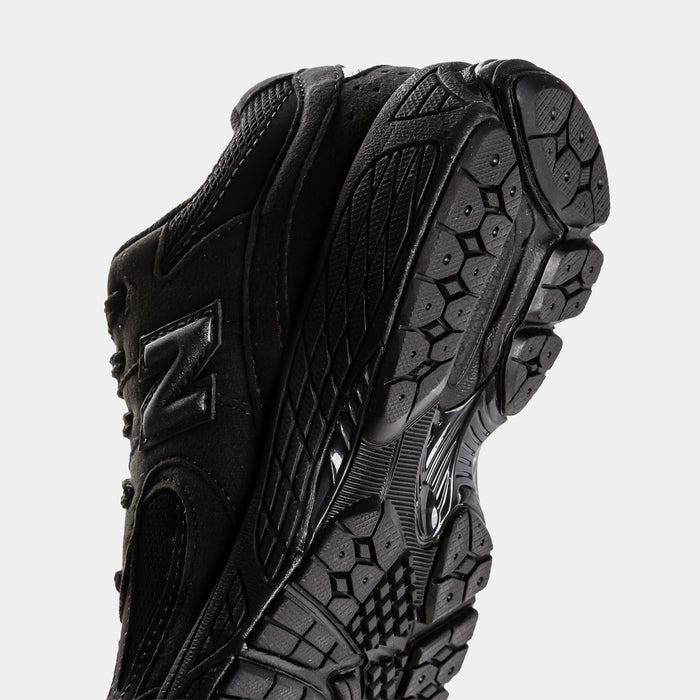 2002R Preschool Running Shoes (Black/Black Metallic)