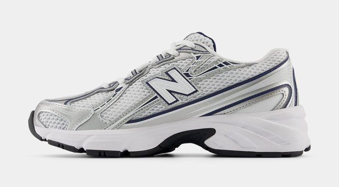 740 Lace Grade School Lifestyle Shoes (White/Navy)