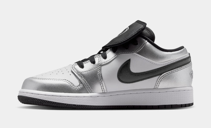 Air Jordan 1 Low SE Grade School Lifestyle Shoes (White/White/Metallic Silver/Black)