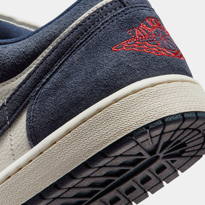 Air Jordan 1 Low SE Mens Lifestyle Shoes (OBsidian/Obsidian/University Gold)