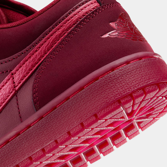 Air Jordan 1 Low SE Womens Lifestyle Shoes (Team Red/Sierra Red)