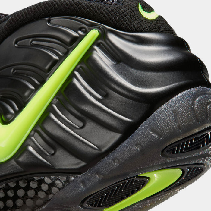 Air Foamposite Pro Voltage Mens Basketball Shoes (Black/Voltage Yellow)