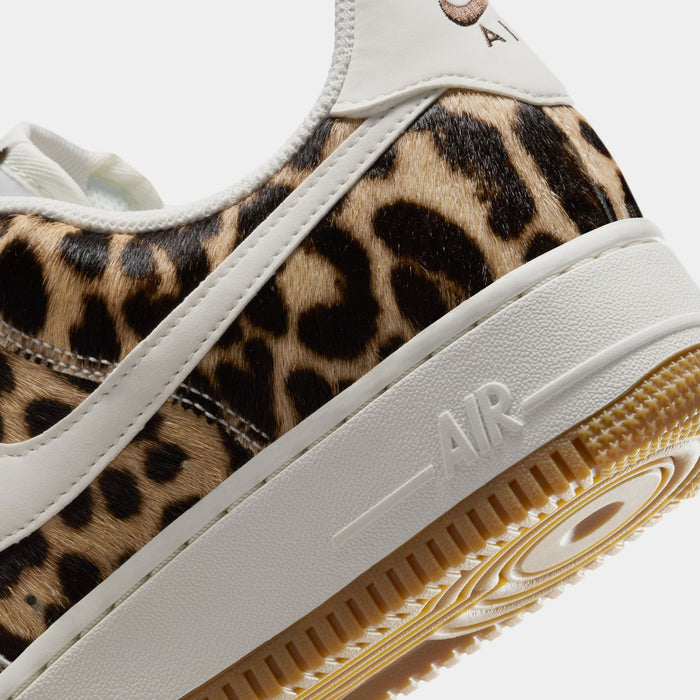 Air Force 1 '07 Womens Lifestyle Shoes (Baroque Brown/Sesame/Sail)