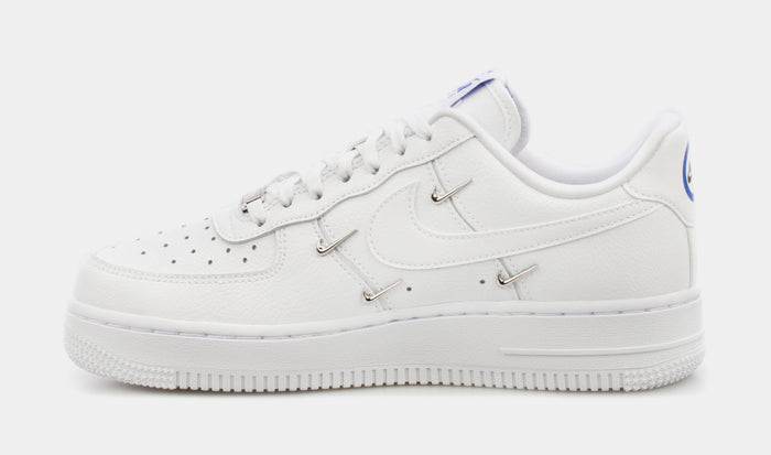 Air Force 1 LX Womens Lifestyle Shoe (White)