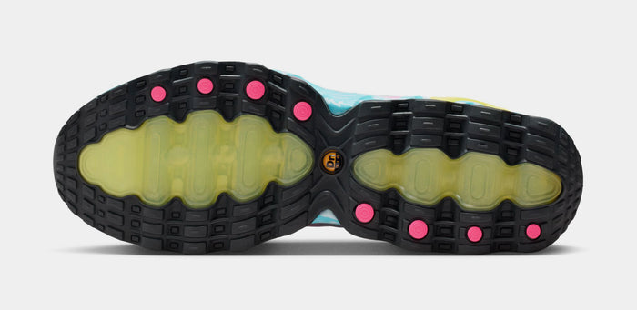 Air Max Dn8 x Doernbecher Freestyle Reagan Womens Running Shoes (Multi Color)