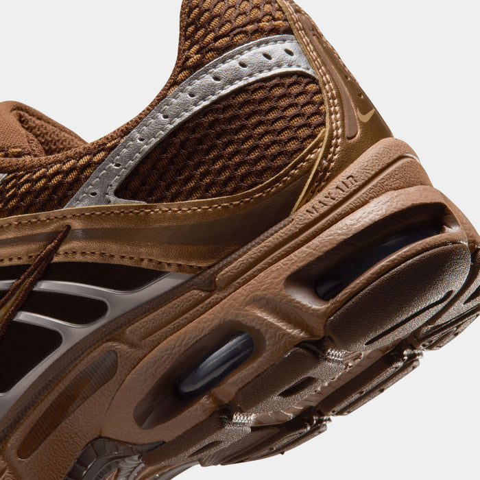 Air Max Moto 2K Womens Running Shoes (Light British Tan/Dark Driftwood/Cacao Wow)