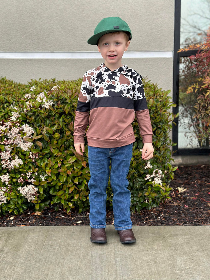 Boys cow print hooded top      BT0100