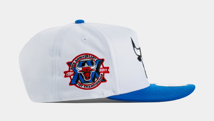 Chicago Bulls 950AF Curve Snapback Mens Hat (White/Blue)