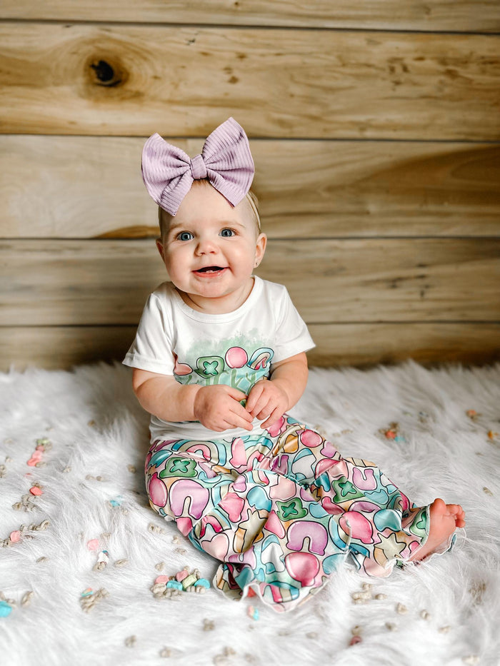 Girls LUCK CHARM print St. Patrick's Day bell pants outfit    GSPO0303