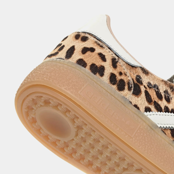 Handball Spezial Leopard Womens Lifestyle Shoes (Magic Beige/Ivory/Aurora Ivy)