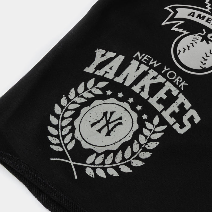 New York Yankees Street Team Fleece Mens Shorts (Black/Gray)