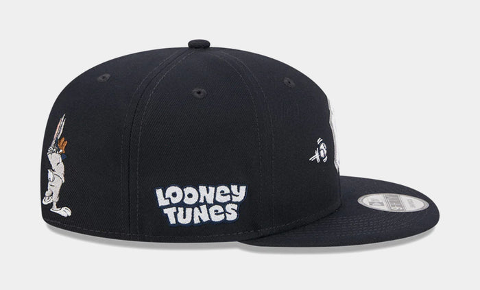 New York Yankees x Looney Tunes Bugs 9Fifty Snapback Mens Hat (Navy)