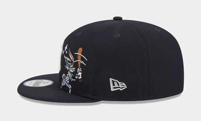 New York Yankees x Looney Tunes Bugs 9Fifty Snapback Mens Hat (Navy)