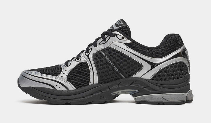 Progrid Triumph 4 Mens Running Shoes (Black/Silver)