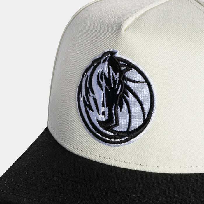 Shoe Palace Exclusive NBA Dallas Mavericks 950AF Snapback Mens Hat (Chrome/Black)