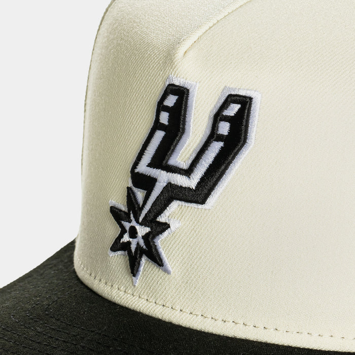Shoe Palace Exclusive San Antonio Spurs 950AF Snapback Mens Hat (Chrome/Black)