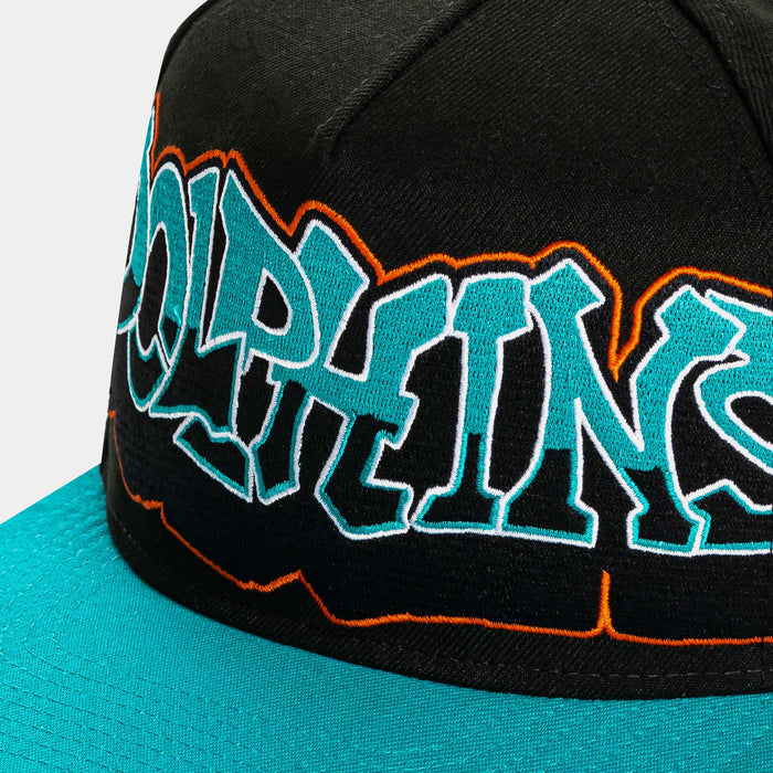Shoe Palace x New Era NFL 90s Graffiti Exclusive Miami Dolphins Snapback Mens Hat (Black/Teal)