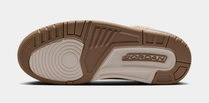 Spizike Low Womens Basketball Shoes (Pale Ivory/Legend Light Brown/Khaki)