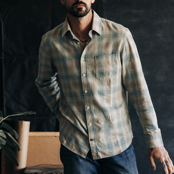 fit model wearing The California Heathered Sky Plaid