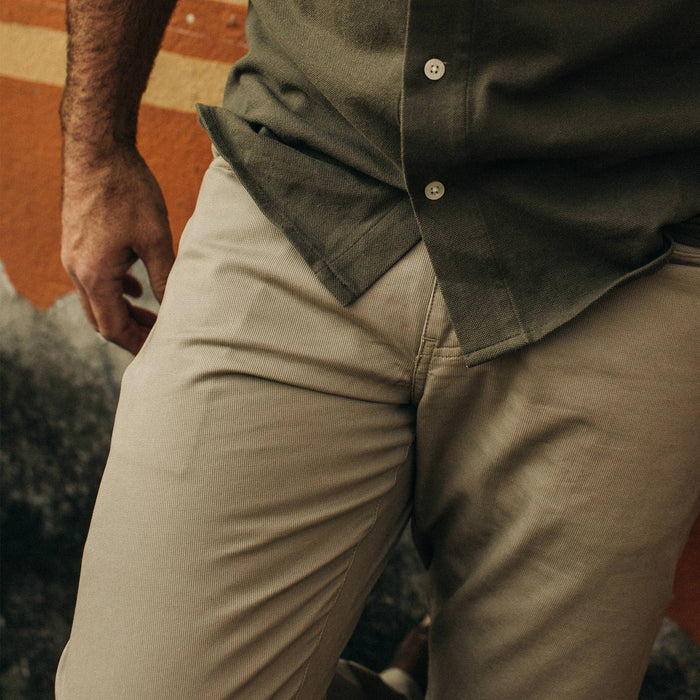 fit model wearing The Democratic All Day Pant in Aluminum Bedford Cord, cropped up close