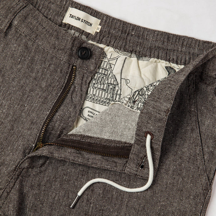 material shot of drawstring and map interior