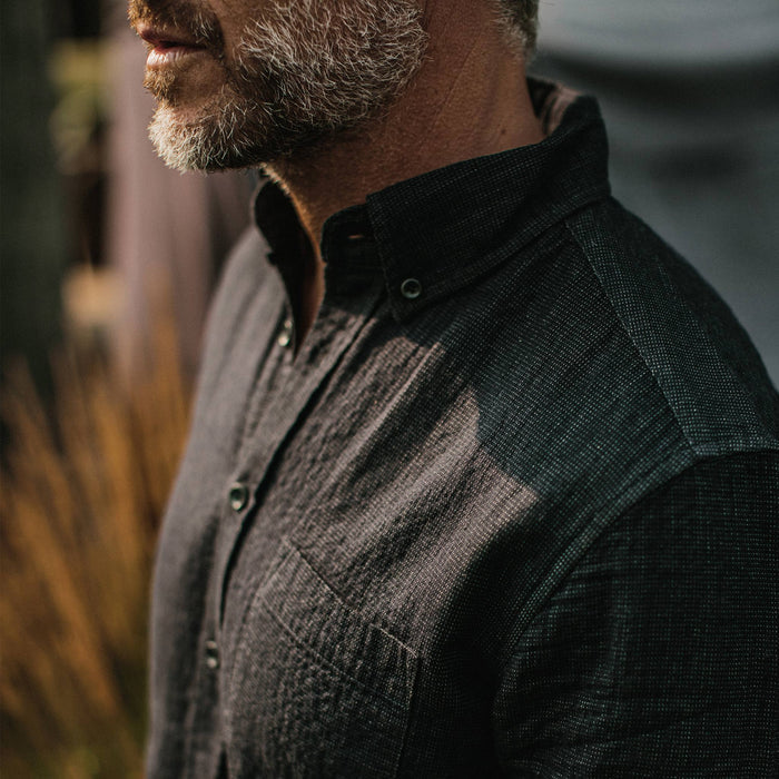fit model wearing The Jack in Coal Double Cloth, chest detail