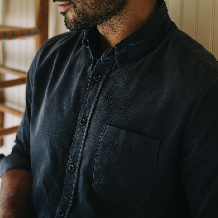 fit model showing the front of The Jack in Dark Navy Cord