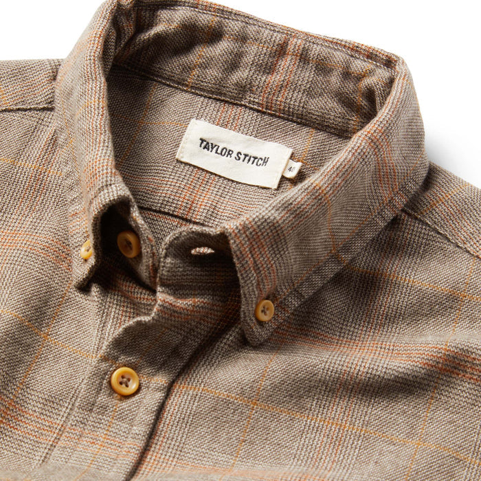 material shot showing collar open and neck tag