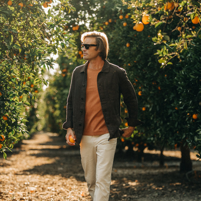 fit model wearing the The Ojai Jacket in Espresso Hemp