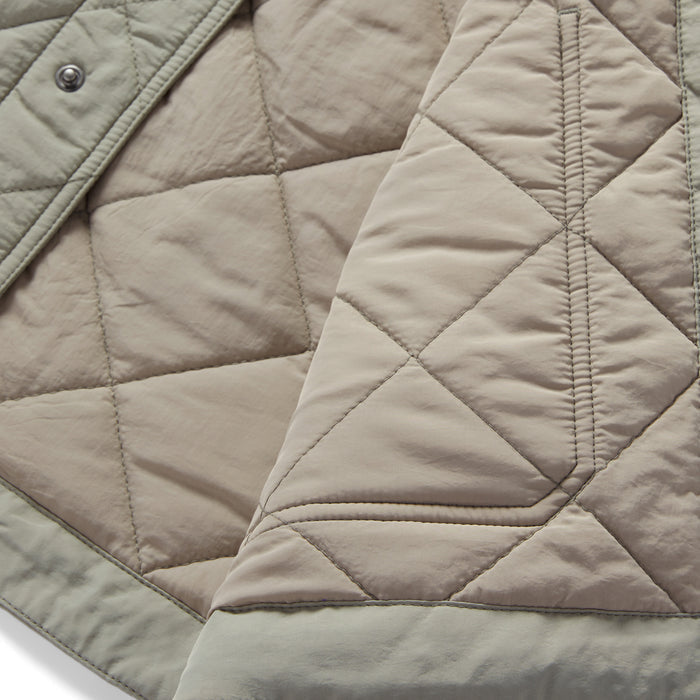 material shot of the interior on The Ojai Jacket in Sagebrush Diamond Quilt