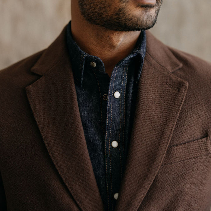 fit model showing the lapel on The Sheffield Sportcoat in Dark Chestnut Moleskin