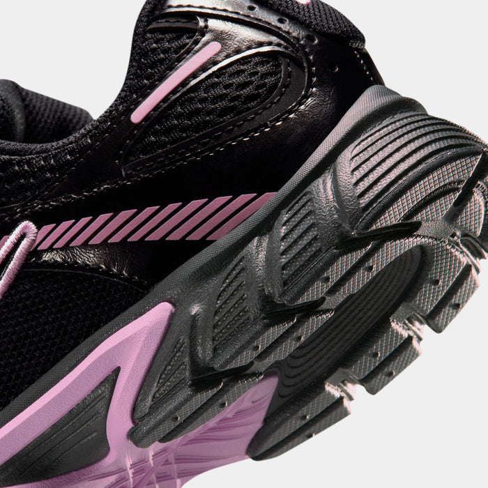 V5 RNR Grade School Running Shoes (Black/Black/Pink Rise)
