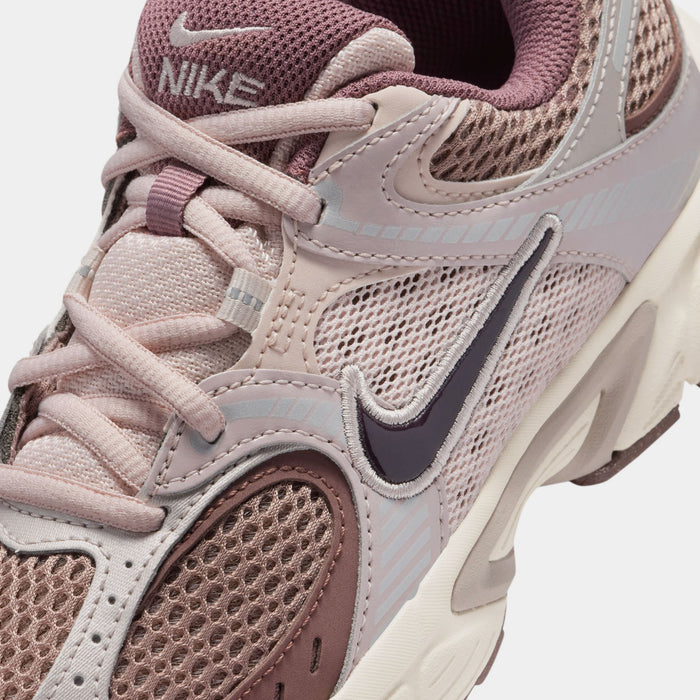 V5 RNR Grade School Running Shoes (Taupe Haze/Burgundy Ash/Tatto Silt/Red)