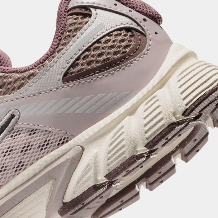 V5 RNR Grade School Running Shoes (Taupe Haze/Burgundy Ash/Tatto Silt/Red)