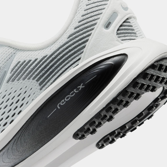 Vomero 18 Grade School Running Shoes (Summit White/Metallic Silver/Black)