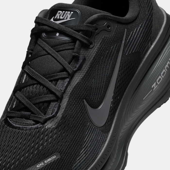 Vomero 18 Mens Running Shoes (Black/Black/Dark Smoke Grey/Light Smoke Grey)