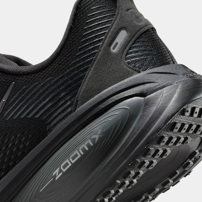 Vomero 18 Mens Running Shoes (Black/Black/Dark Smoke Grey/Light Smoke Grey)