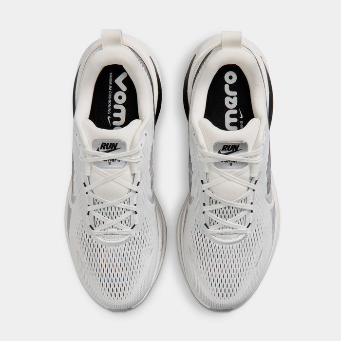 Vomero 18 Mens Running Shoes (Summit White/Black/Off White/Metallic Silver)