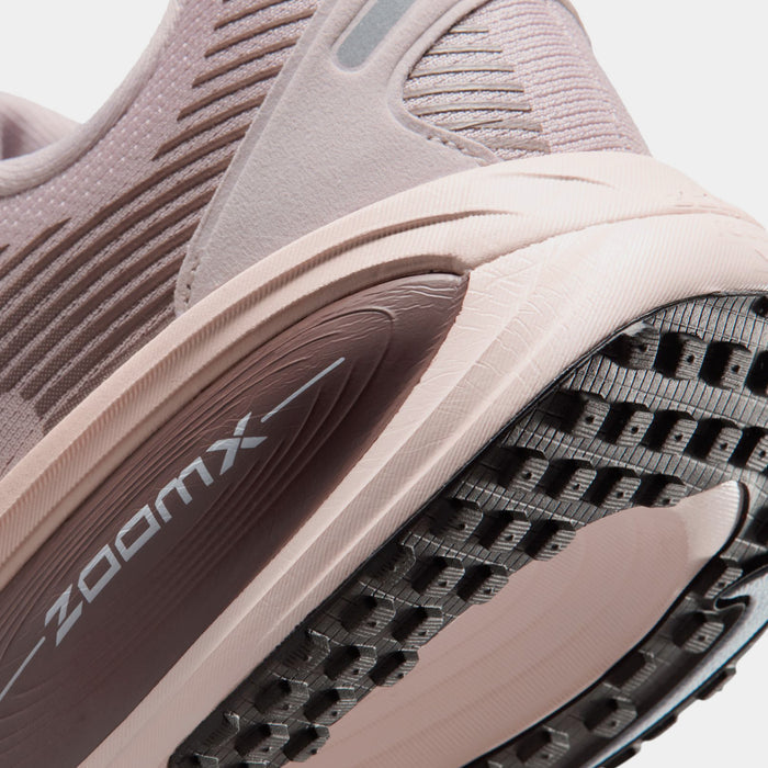Vomero 18 Womens Running Shoes (Particle Rose/Off Noir/Silt Red Tattoo)