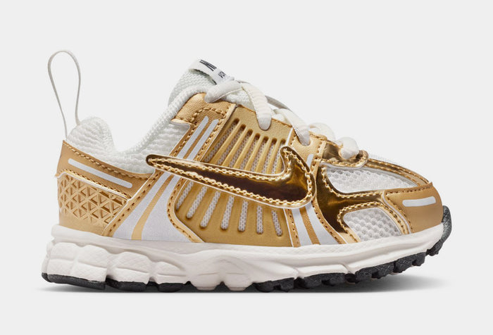 Vomero 5 Infant Toddler Running Shoes (Sail/Anthracite/Photon Dust/Metallic Gold)
