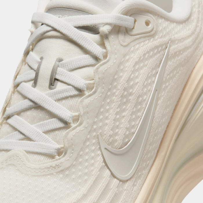Vomero Plus Womens Running Shoes (Summit White/Chalk/Phantom/Pure Platinum)