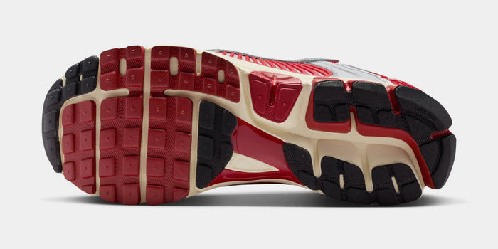 Zoom Vomero 5 Mens Running Shoes (Gym Red/Chrome/Metallic Silver)