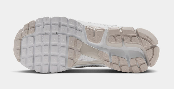 Zoom Vomero 5 Womens Running Shoes (White/Metallic Silver/Light Bone)